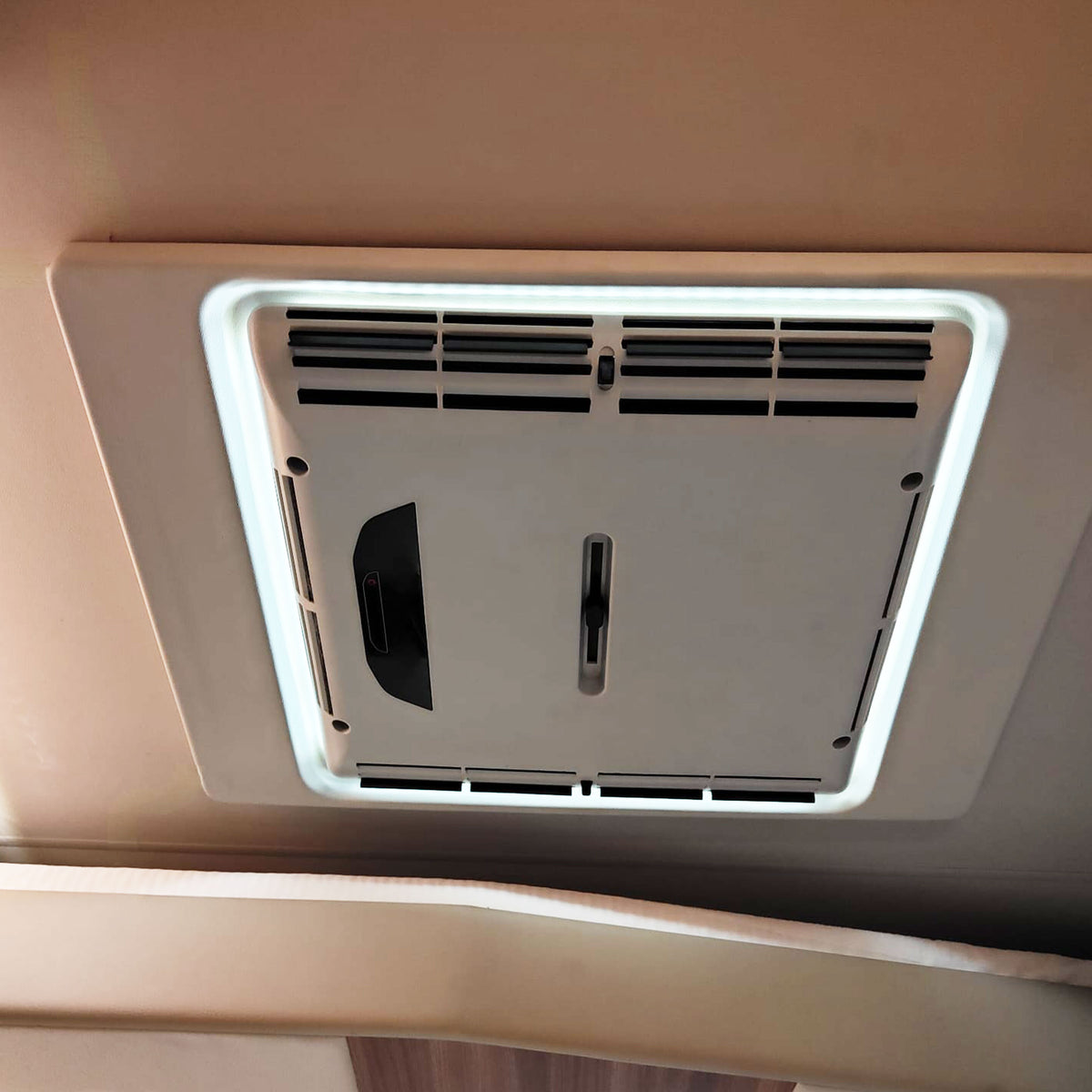 Bergstrom OpenAIR Dachklimaanlage12V Full Inverter